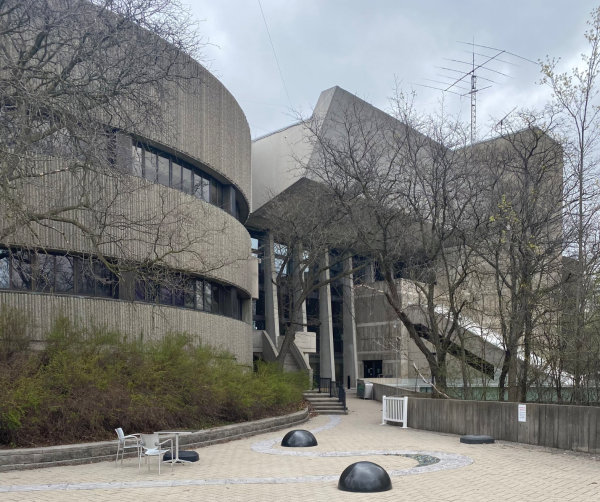 credit Alex Bozikovic Ontario Science centre as an example of brutalist architecture 